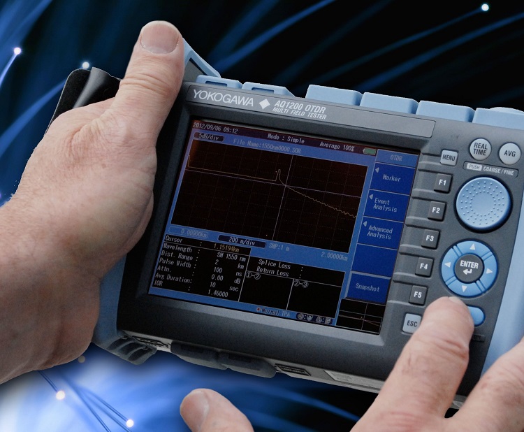 Reflektometr FTTX/PON marki YOKOGAWA serii AQ1205F